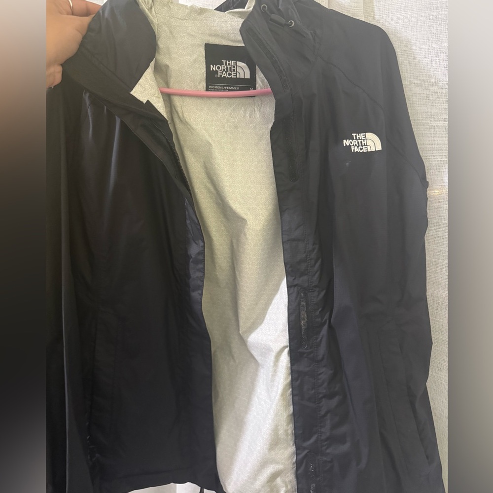 The North Face Women’s Medium Black Windbreaker Rain Jacket